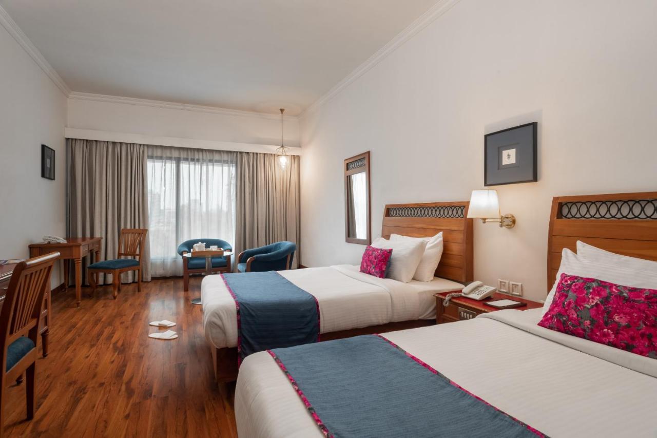 Hotel The Avenue Regent Kochi Zewnętrze zdjęcie