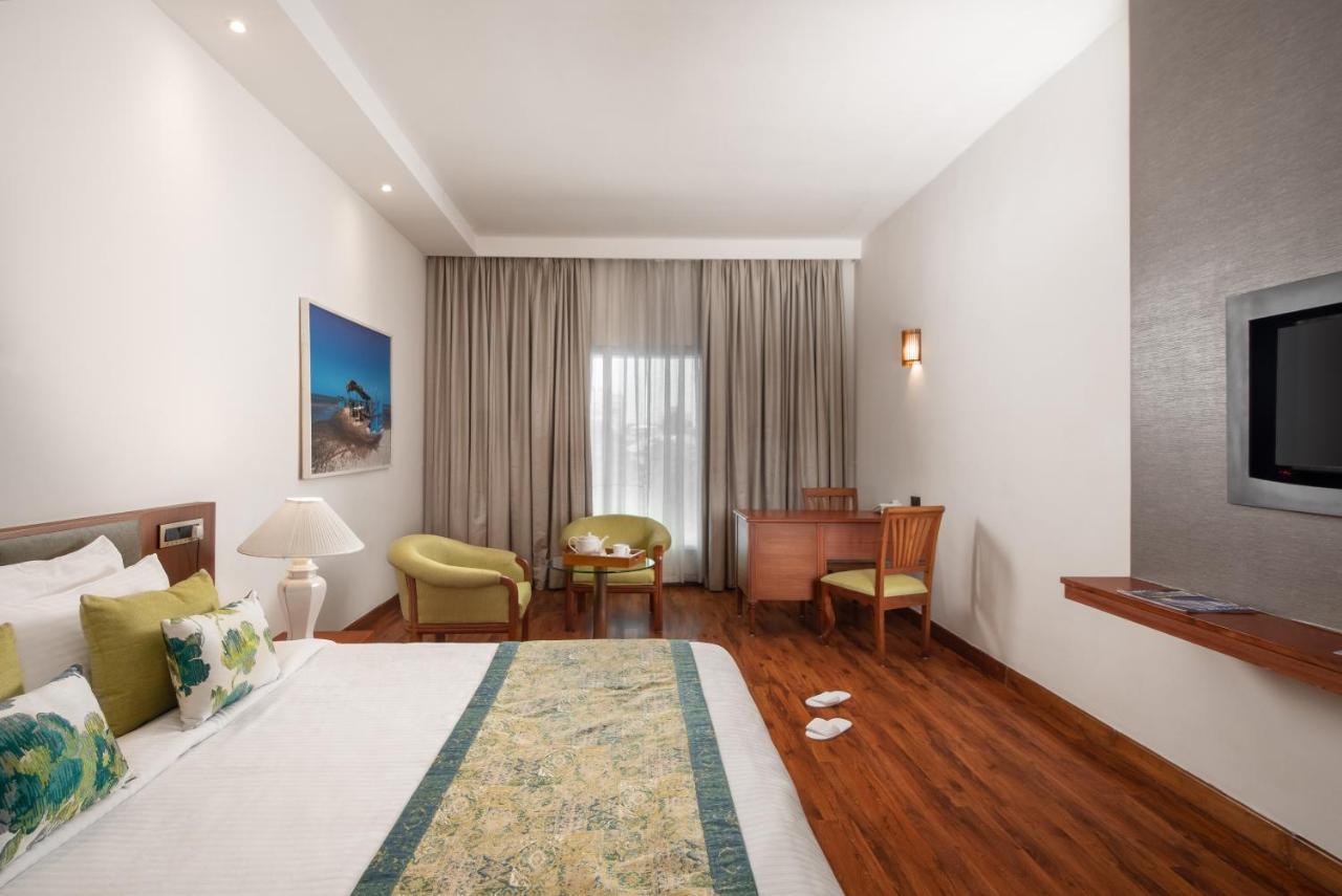 Hotel The Avenue Regent Kochi Zewnętrze zdjęcie